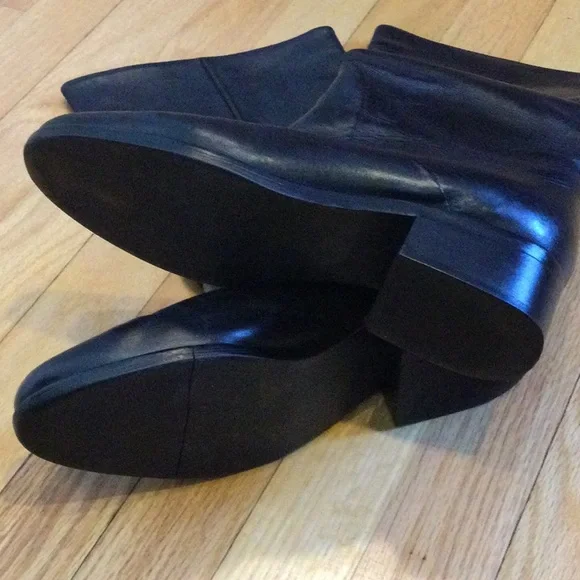 Brazilian Black Leather Boots - Picture 4 of 9